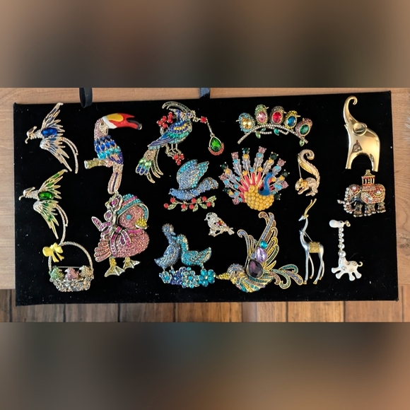 Colorful Brooch Collection - Picture 4 of 14